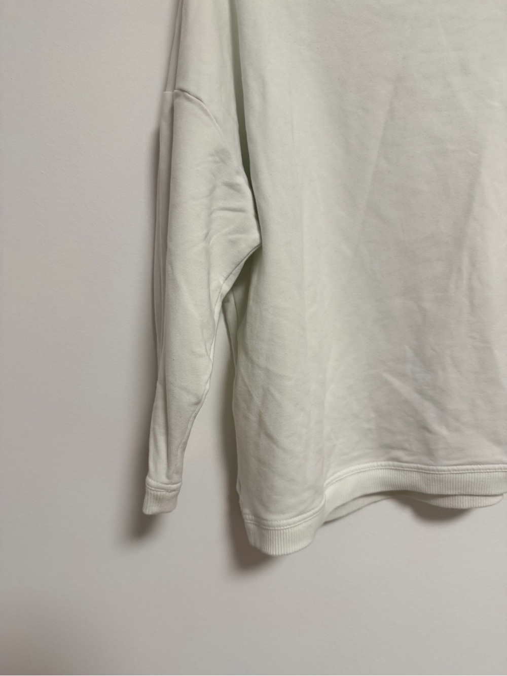 Bench Relaxed Crewneck Sweatshirt in off-white - 3/4 sleeves - Picture 3 of 7